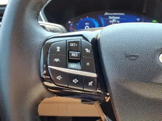 Ford Escape Híbrido Enchufable 2022 Titanium 4 puertas SUV