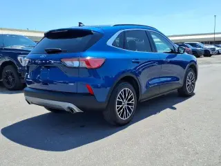 Ford Escape Híbrido Enchufable 2022 Titanium 4 puertas SUV