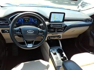 Ford Escape Híbrido Enchufable 2022 Titanium 4 puertas SUV