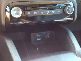 Ford Escape 2023 AWD Platinum 4 puertas SUV