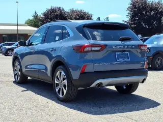 Ford Escape 2023 AWD Platinum 4 puertas SUV