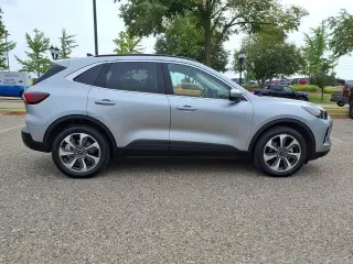 Ford Escape 2023 AWD Platinum 4 puertas SUV