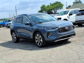 Ford Escape 2023 AWD Platinum 4 puertas SUV