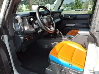 Ford Bronco 2023 4x4 Outer Banks 4 puertas SUV