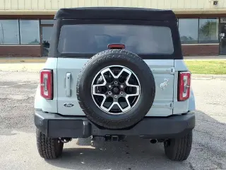 Ford Bronco 2023 4x4 Outer Banks 4 puertas SUV