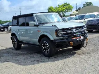 Ford Bronco 2023 4x4 Outer Banks 4 puertas SUV