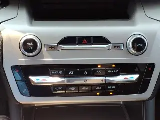 Ford Explorer 2023 AWD XLT 4 puertas SUV