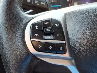 Ford Explorer 2023 AWD XLT 4 puertas SUV