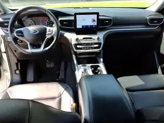 Ford Explorer 2023 AWD XLT 4 puertas SUV