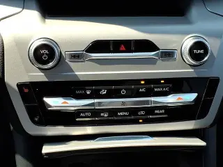 Ford Explorer 2023 AWD XLT 4 puertas SUV