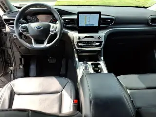 Ford Explorer 2023 AWD XLT 4 puertas SUV