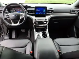 Ford Explorer 2024 AWD XLT 4 puertas SUV