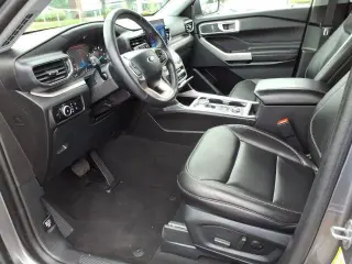 Ford Explorer 2024 AWD XLT 4 puertas SUV