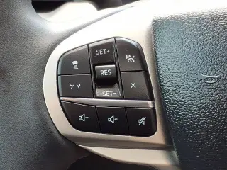 Ford Explorer 2025 AWD Active 4 puertas SUV