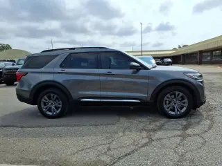 Ford Explorer 2025 AWD Active 4 puertas SUV