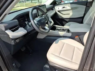 Ford Explorer 2025 AWD Active 4 puertas SUV