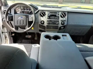 Ford F-250 Super Duty 2016 4x4 XLT Cabina Doble 4 puertas 6.8 pies. Pickup