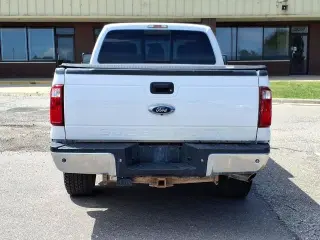 Ford F-250 Super Duty 2016 4x4 XLT Cabina Doble 4 puertas 6.8 pies. Pickup