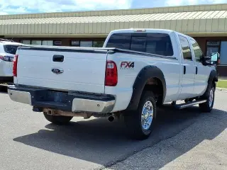 Ford F-250 Super Duty 2016 4x4 XLT Cabina Doble 4 puertas 6.8 pies. Pickup