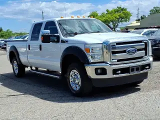 Ford F-250 Super Duty 2016 4x4 XLT Cabina Doble 4 puertas 6.8 pies. Pickup