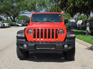 Jeep Wrangler 2023 4x4 Sport 4 puertas SUV