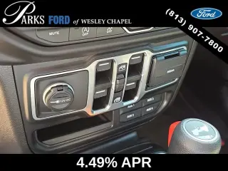 Jeep Wrangler 2023 4x4 Sport 4 puertas SUV