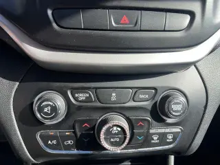 Jeep Cherokee 2015 Limited 4 puertas SUV