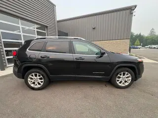 Jeep Cherokee 2016 4x4 Latitude 4 puertas SUV