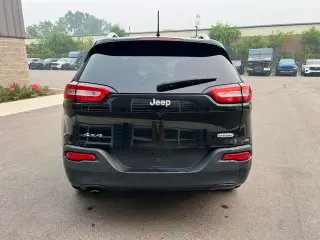 Jeep Cherokee 2016 4x4 Latitude 4 puertas SUV