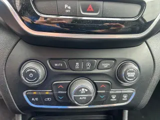 Jeep Cherokee 2019 4x4 Limited 4 puertas SUV
