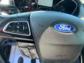 Ford Focus 2018 Titanium 4 puertas Hatchback