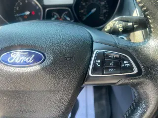 Ford Focus 2018 Titanium 4 puertas Hatchback