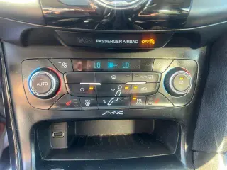 Ford Focus 2018 Titanium 4 puertas Hatchback