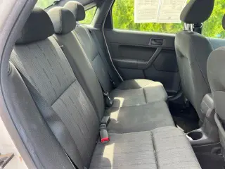 Ford Focus 2010 SE 4 puertas Sedan