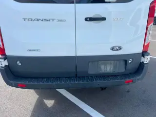 Furgoneta Ford Transit 2018 350 XL 3 puertas LWB Techo Medio para Pasajeros con Puerta Deslizante del Lado del Pasajero