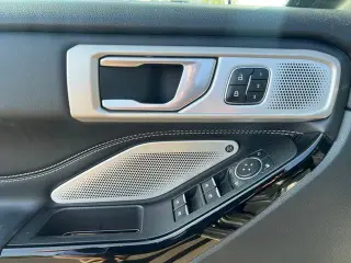 Ford Explorer 2023 AWD ST 4 puertas SUV