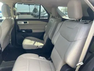 Ford Explorer 2023 AWD Platinum 4 puertas SUV