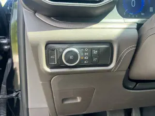 Ford Explorer 2023 AWD Platinum 4 puertas SUV