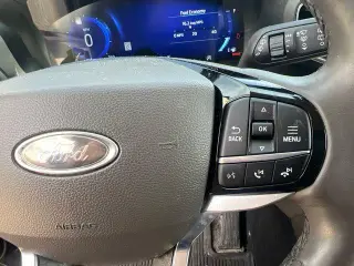 Ford Explorer 2023 AWD Platinum 4 puertas SUV