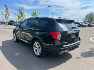 Ford Explorer 2023 AWD Platinum 4 puertas SUV