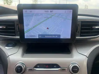 Ford Explorer 2023 AWD XLT 4 puertas SUV