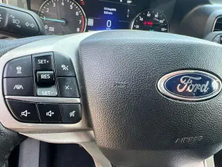 Ford Explorer 2024 AWD XLT 4 puertas SUV