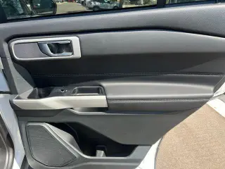 Ford Explorer 2024 AWD XLT 4 puertas SUV