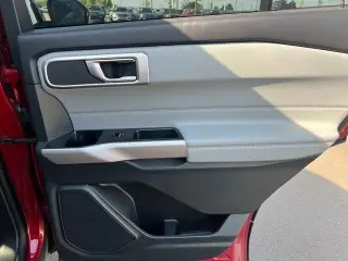 Ford Explorer 2024 AWD XLT 4 puertas SUV