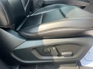 Ford Explorer 2023 AWD XLT 4 puertas SUV
