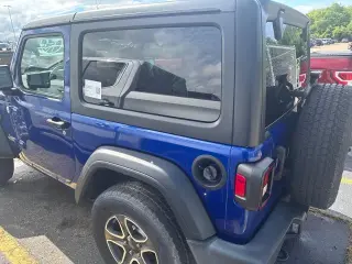 Jeep Wrangler 2020 4x4 Willys Sport 2 puertas SUV