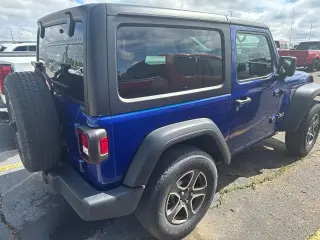 Jeep Wrangler 2020 4x4 Willys Sport 2 puertas SUV