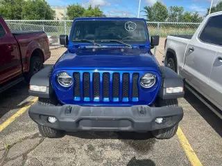 Jeep Wrangler 2020 4x4 Willys Sport 2 puertas SUV