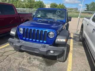 Jeep Wrangler 2020 4x4 Willys Sport 2 puertas SUV