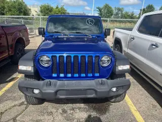 Jeep Wrangler 2020 4x4 Willys Sport 2 puertas SUV